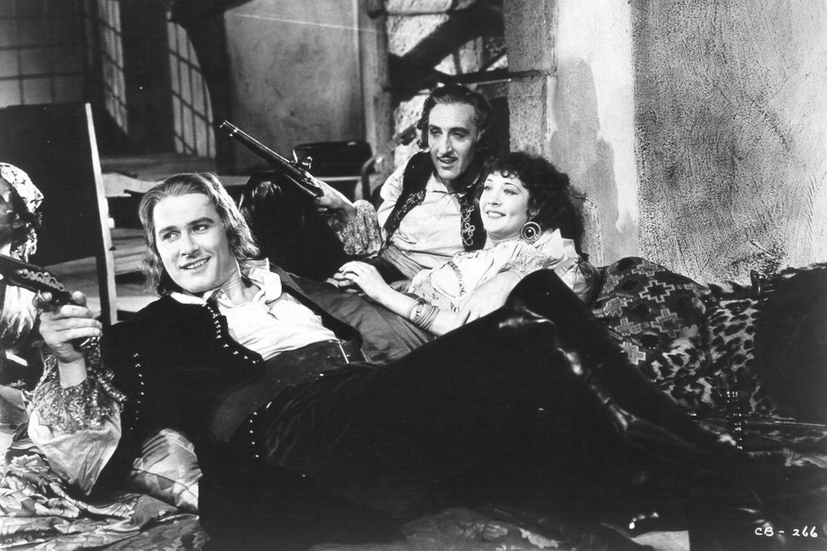 phim ve cuop bien anh 1