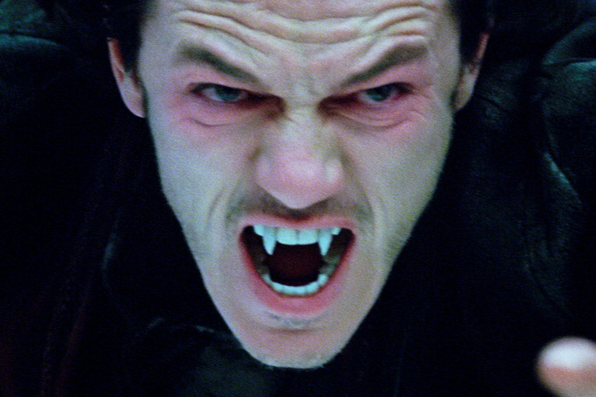 Vu tru Den toi cua Universal anh 7