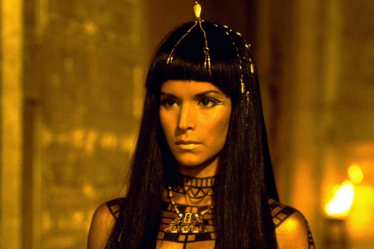 sao phim Xac uop Ai Cap anh 6