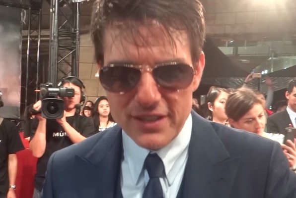 Dan sao 'Xac uop' gui loi chao toi khan gia Viet Nam hinh anh