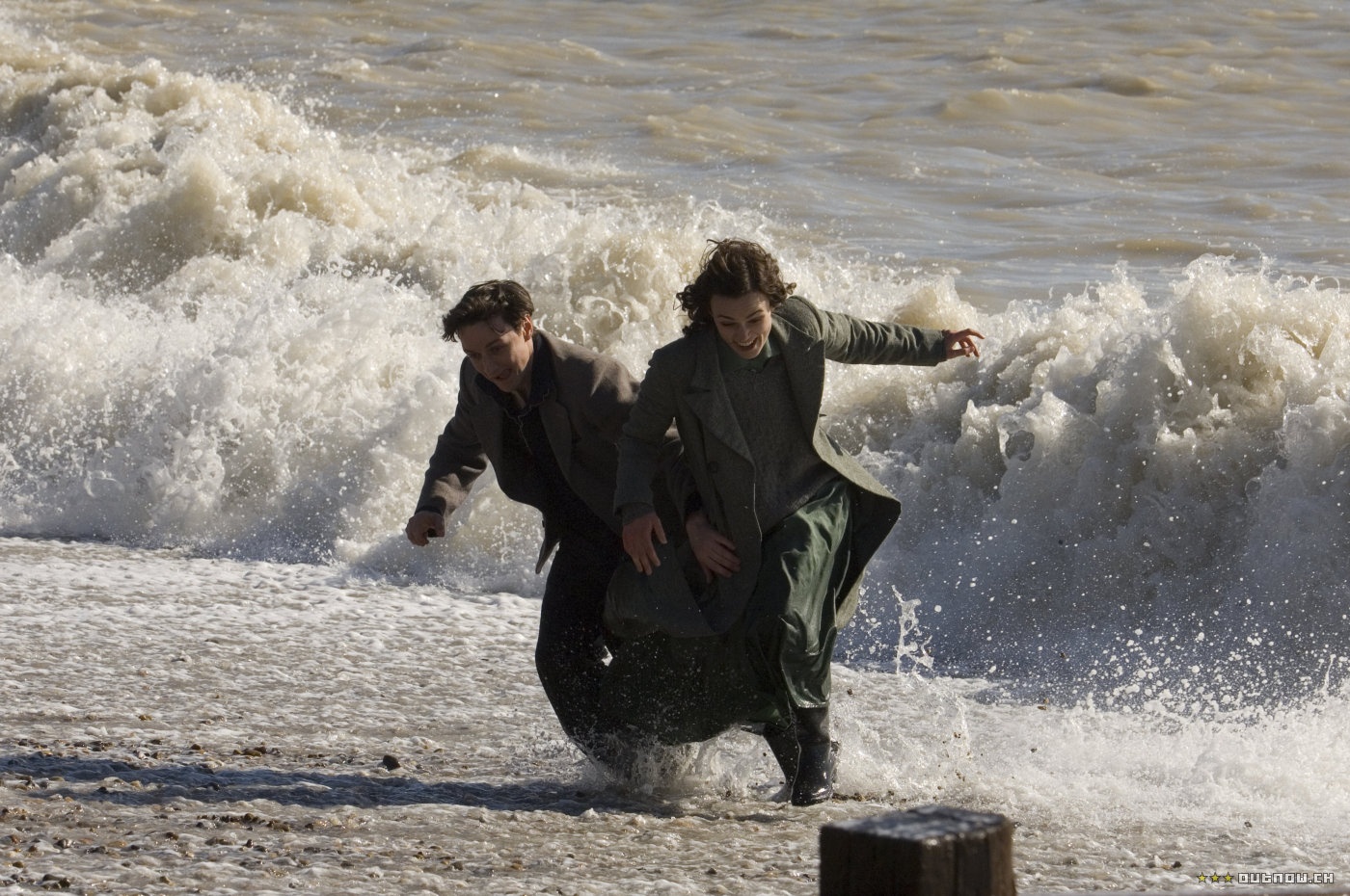 phim ve The chien thu hai anh 5