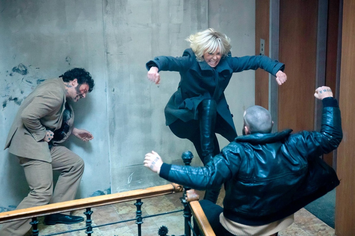 nu diep vien tren phim anh 10