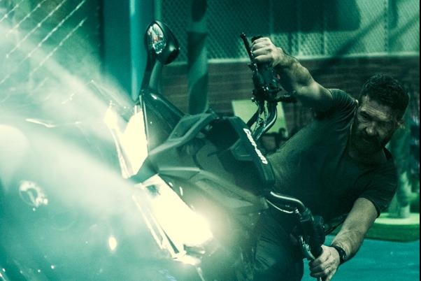 ‘Nguoi gac dem’ cua Antonio Banderas, Cung Le that vong ve hanh dong hinh anh