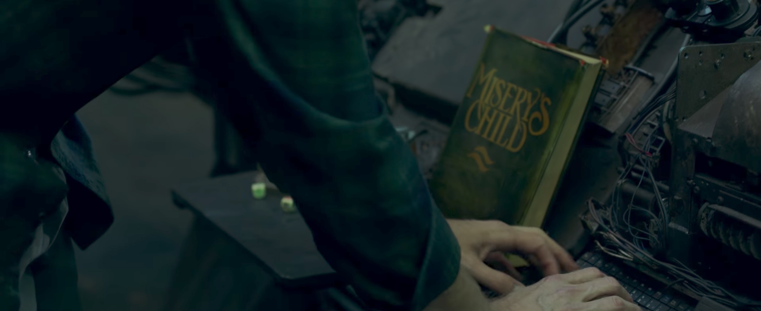 phim Toa thap bong dem anh 4