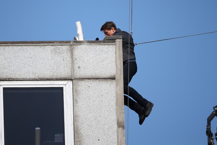 Tai nan cua Tom Cruise tren truong quay 'Nhiem vu bat kha thi 6' hinh anh