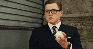 ‘Kingsman 2’: Hai huoc, hoanh trang, nhung chua du thuyet phuc hinh anh