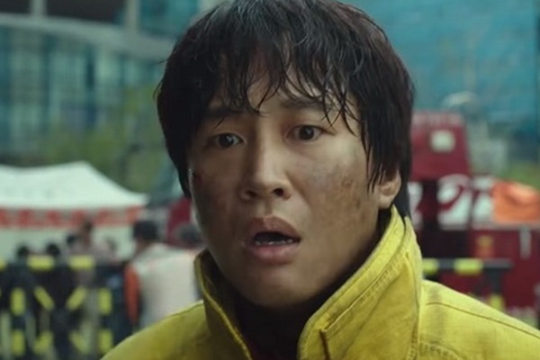 Trailer bo phim 'Thu thach Than chet: Giua hai the gioi' hinh anh