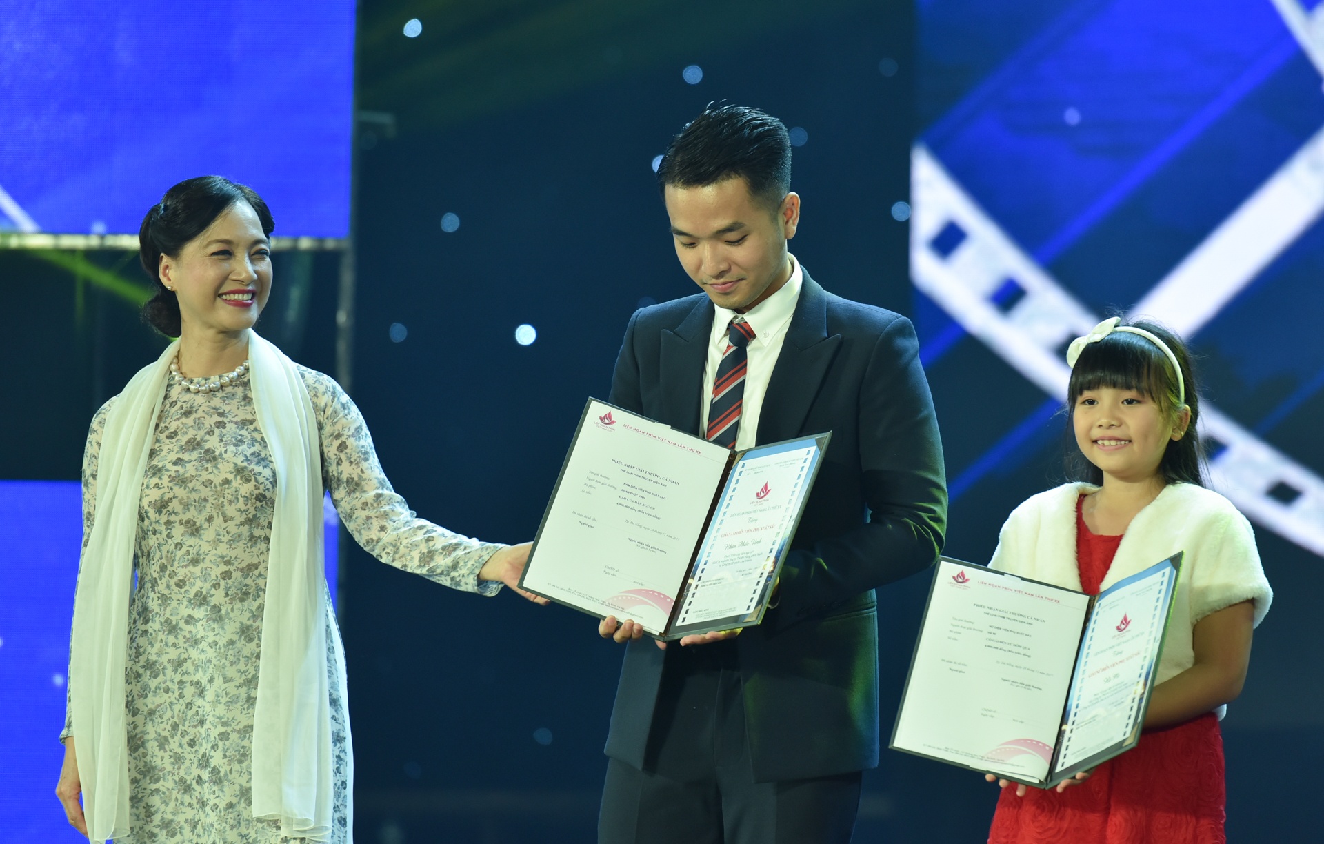 kết quả giải Bông sen vàng 2017 ảnh 4 ket qua giai Bong sen vang 2017 anh 4