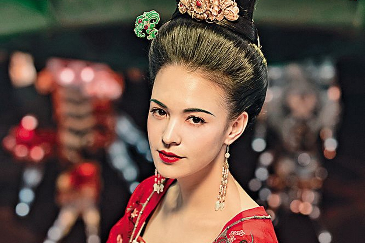 ‘Yeu mieu truyen’: Ky an Duong Quy Phi my mieu cua Tran Khai Ca hinh anh