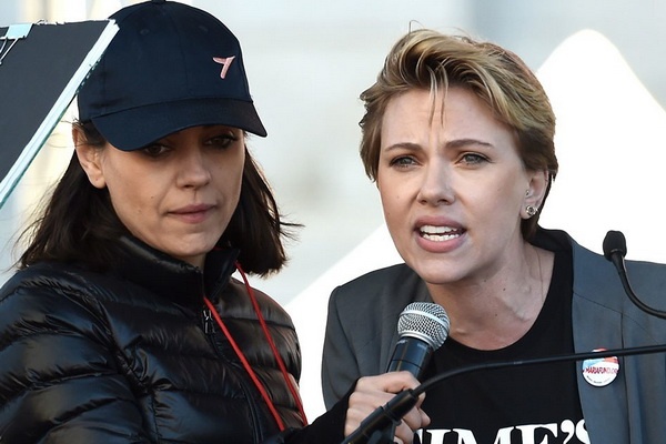 Scarlett Johansson cong khai chi trich James Franco ve be boi sex hinh anh