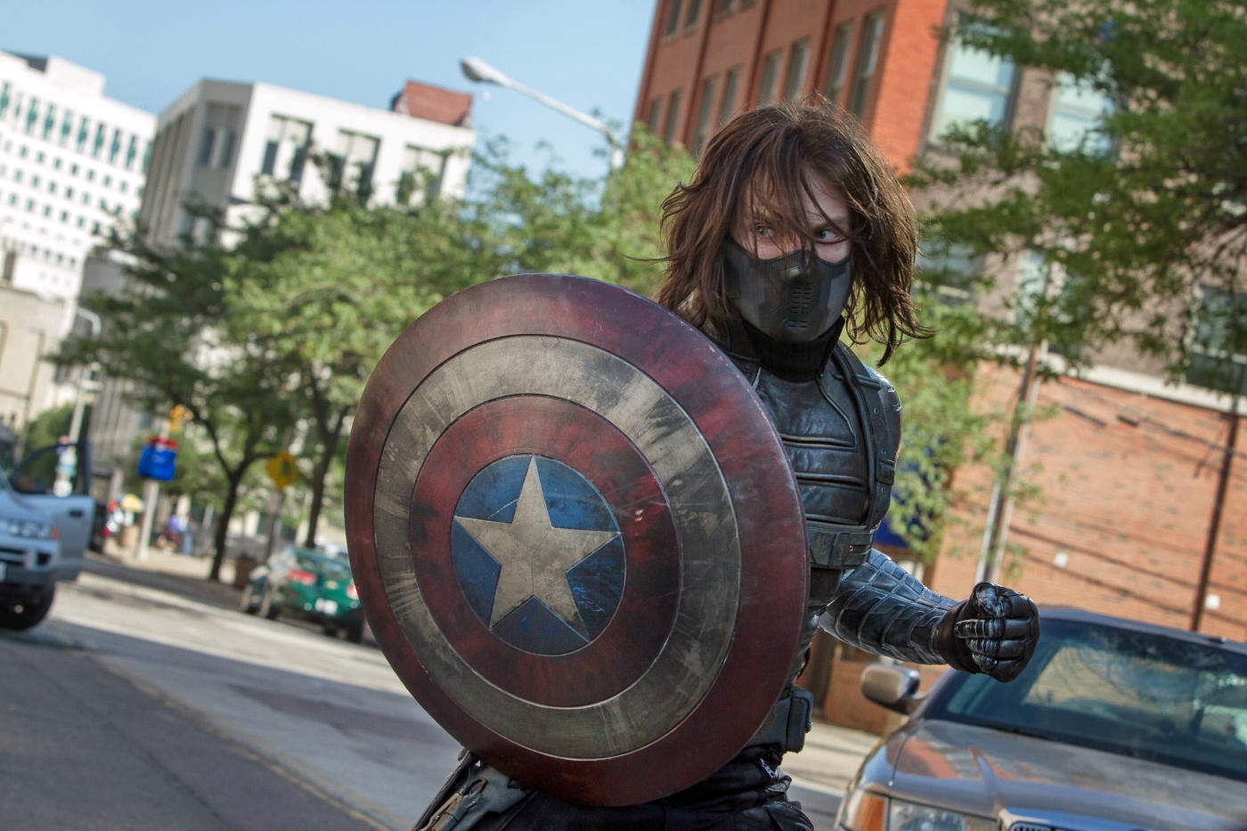 Sebastian Stan muon Chien binh Mua dong som tro thanh Captain America hinh anh