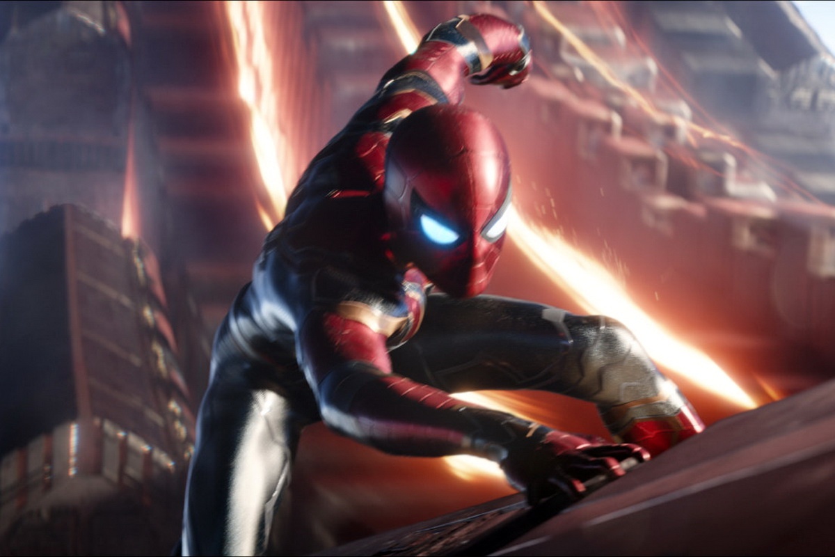 Bom tan ‘Avengers: Infinity War’ duoc day len chieu som hinh anh