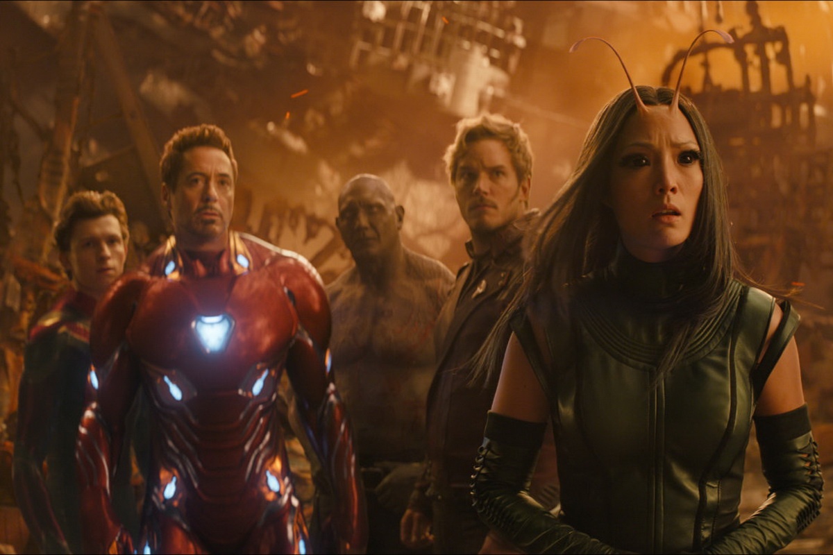‘Avengers: Cuoc chien Vo cuc’: Khen ngoi ap dao che bai hinh anh