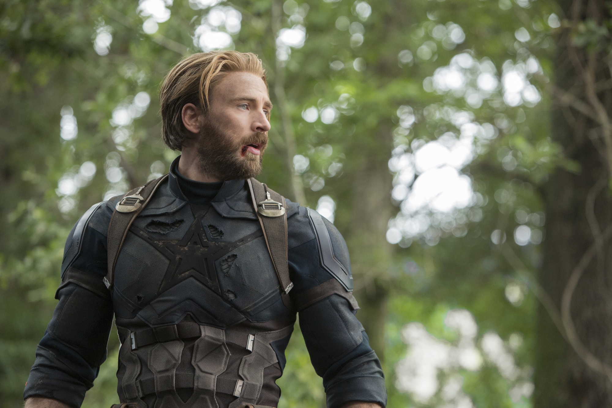 Fan Marvel khap khoi cho doi ‘Avengers 3’ pha ky luc ‘Star Wars’ hinh anh