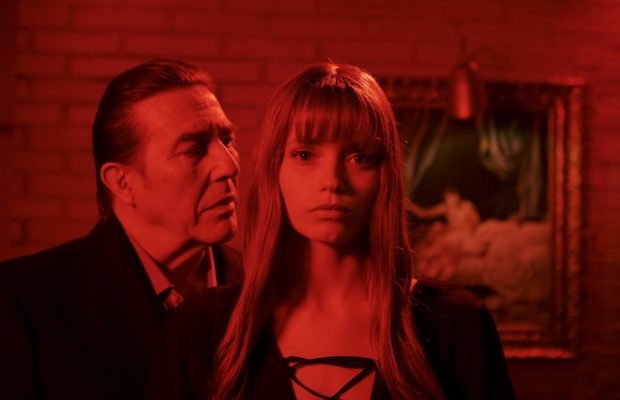 Trailer bo phim 'Chan dai va ac quy' hinh anh