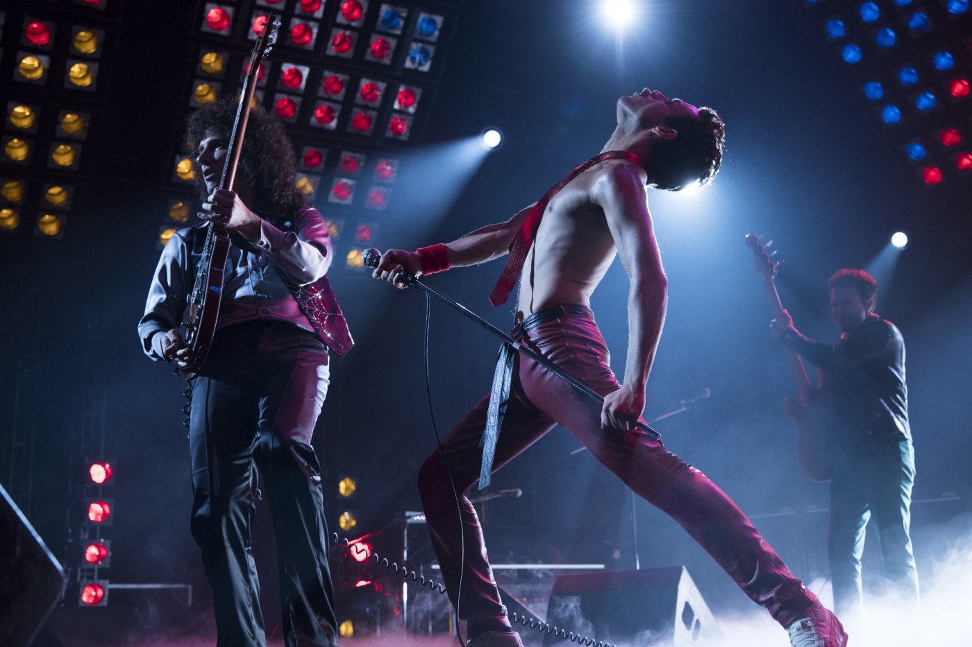 Trailer bo phim 'Bohemian Rhapsody: Huyen thoai ngoi sao nhac rock' hinh anh