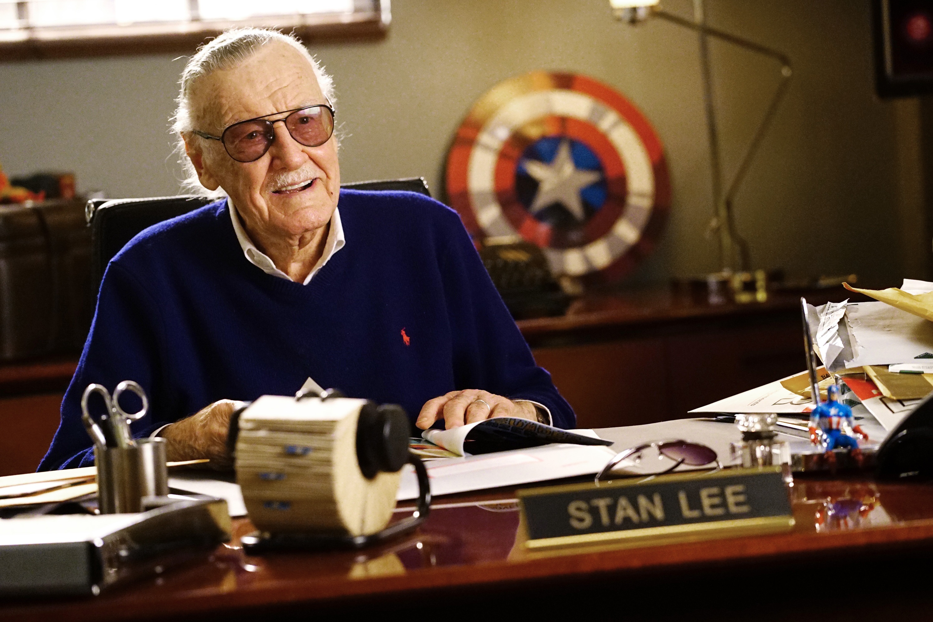 Stan Lee khong co phan trong doanh thu hang ty USD cua MCU hinh anh