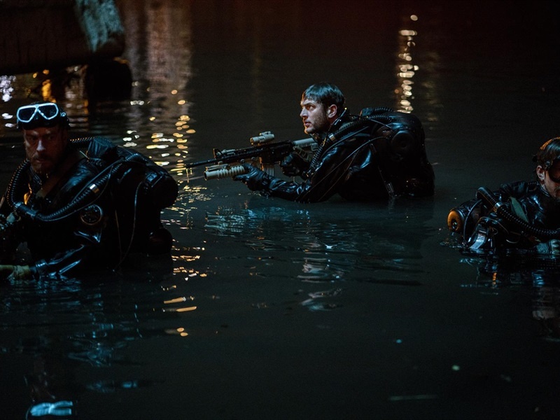 Trailer bo phim 'Mat vu giai cuu' hinh anh