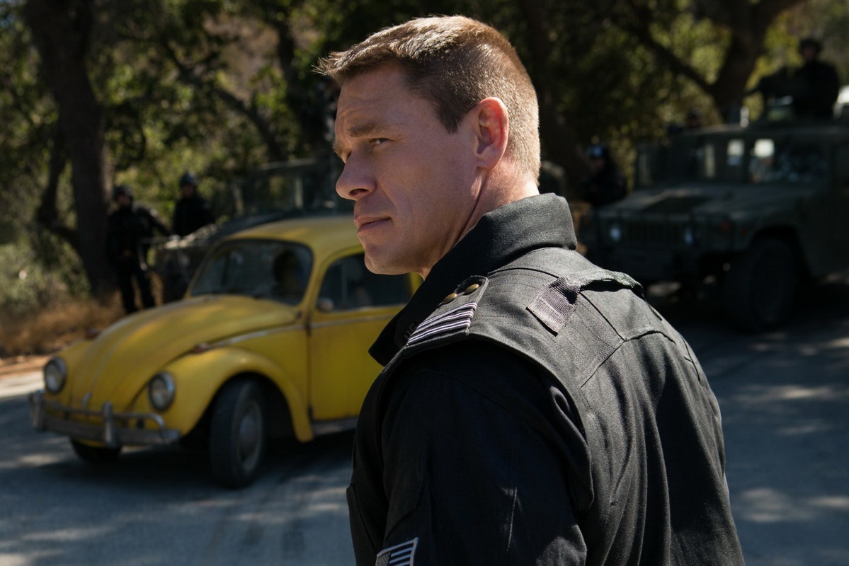 John Cena tra loi phong van Zing.vn ve 'Bumblebee' hinh anh