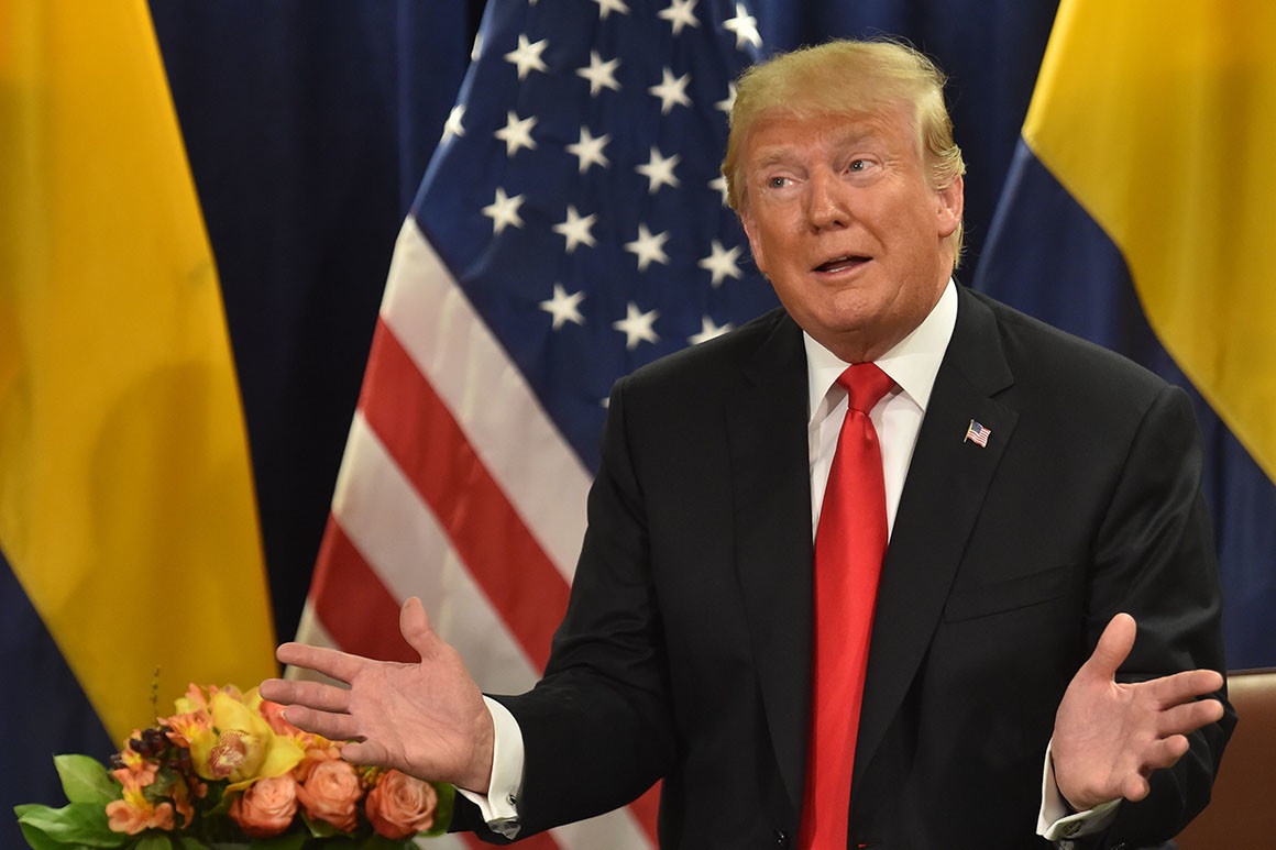 Tong thong My Donald Trump am 2 giai Mam xoi vang hinh anh