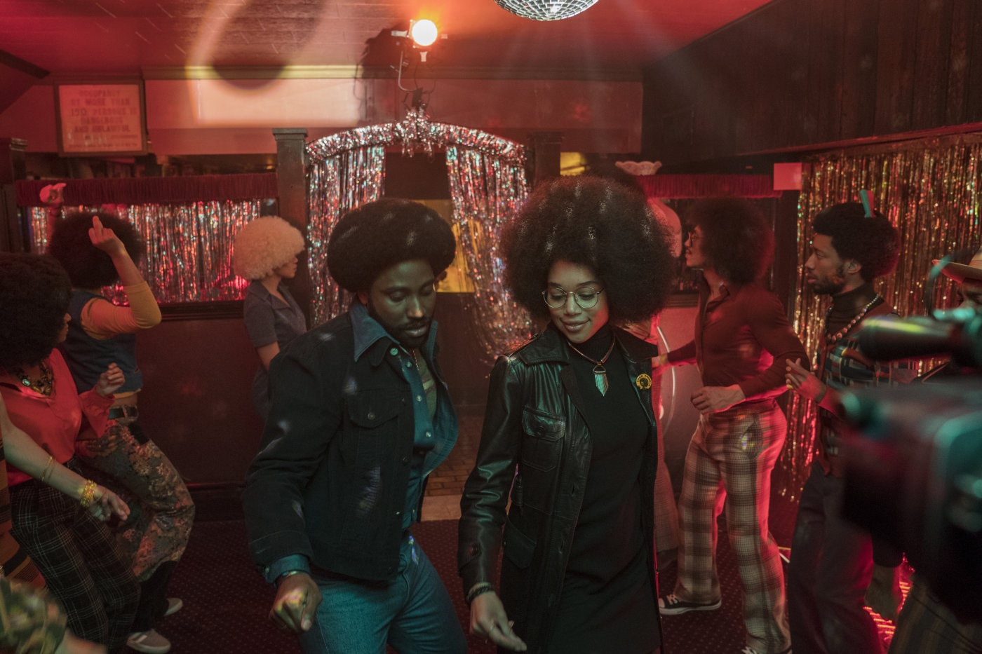 Trailer bo phim 'BlacKkKlansman' hinh anh