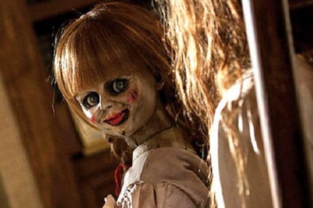Phim kinh di ‘Annabelle 3’ tiet lo tua de chinh thuc hinh anh
