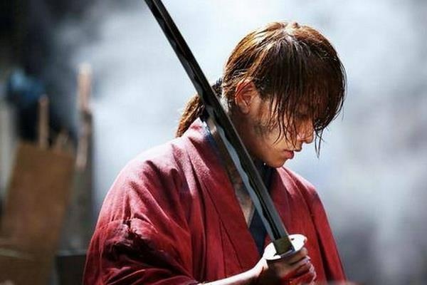 Lang khach Rurouni Kenshin co them hai tap phim nua hinh anh
