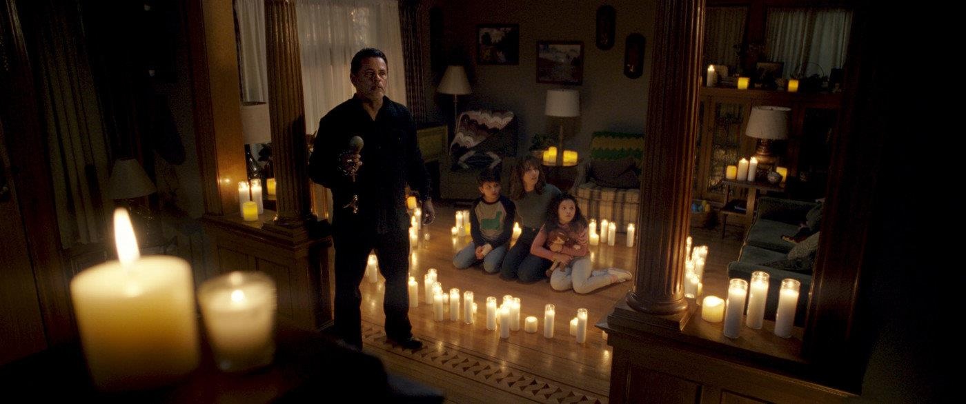 review phim Me ma than khoc La Llorona anh 2