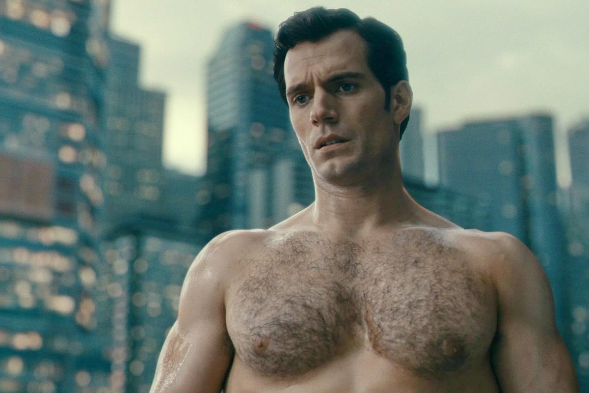 Tai tu Sieu Nhan sam vai Sherlock Holmes hinh anh