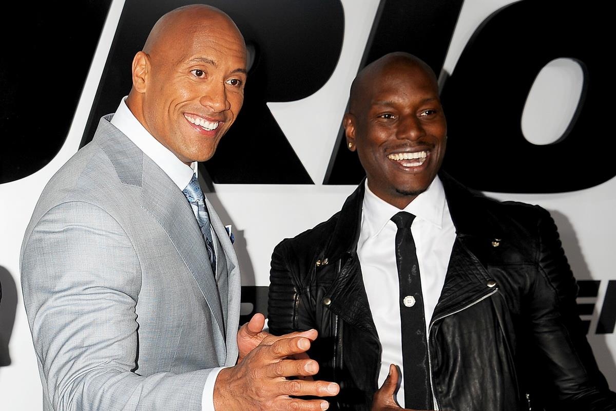 The Rock lai bi ban dien mia mai vi ‘Fast & Furious: Hobbs & Shaw’ hinh anh