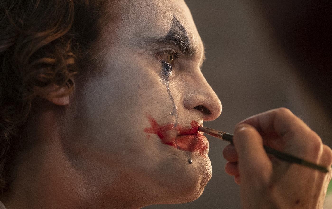 Vai he xiec dien loan Joker chac suat tai Oscar? hinh anh