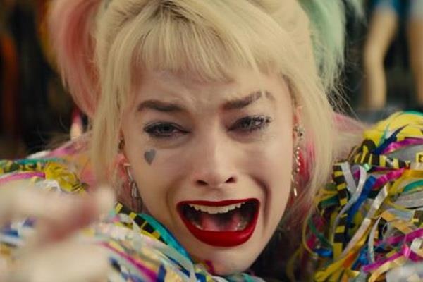 Nang tho dien dai Harley Quinn giup DCEU tiep tuc nuoi mong hinh anh