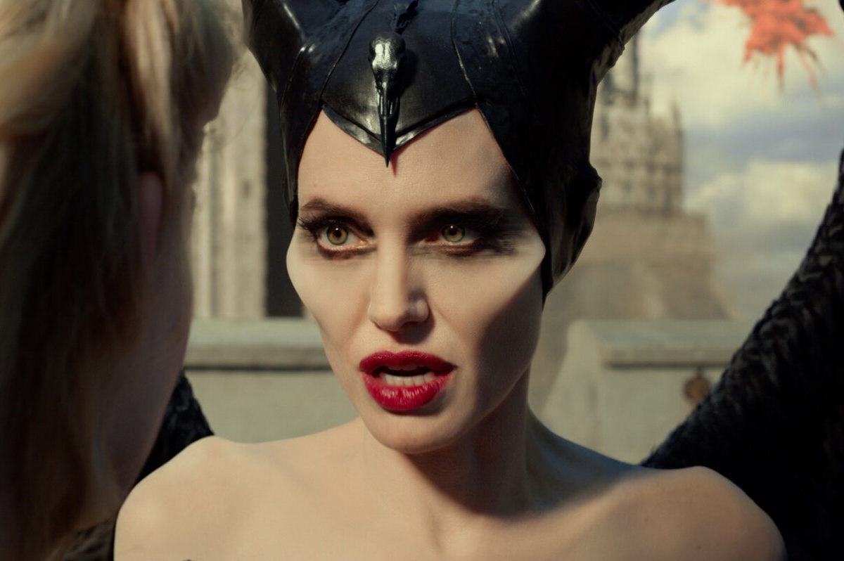 ‘Tien hac am 2’ - chi co Angelina Jolie la dang xem hinh anh