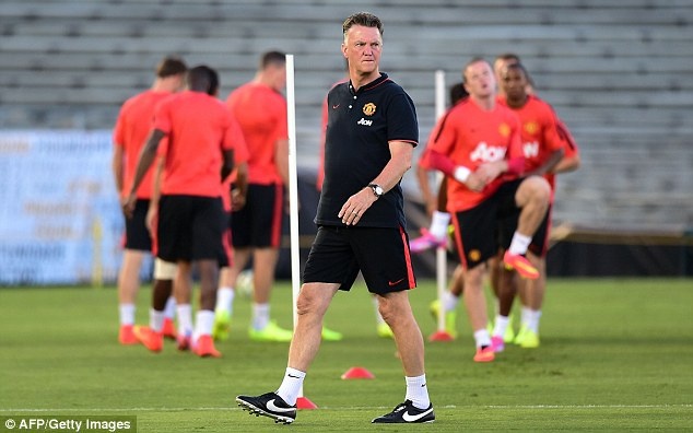 HLV Van Gaal muon M.U phai phuc tung minh hinh anh