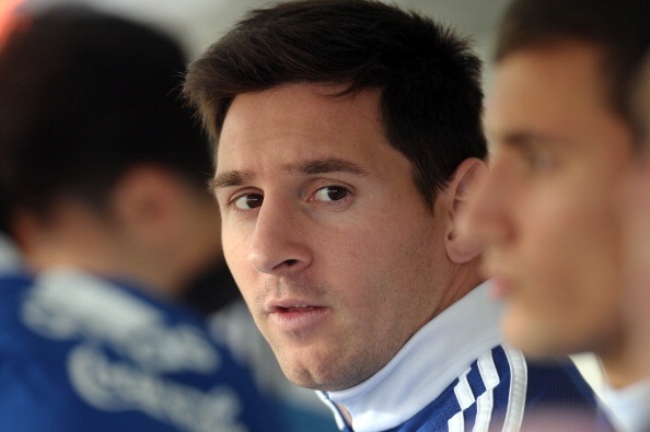 Messi tham du tran dau do Giao hoang to chuc hinh anh