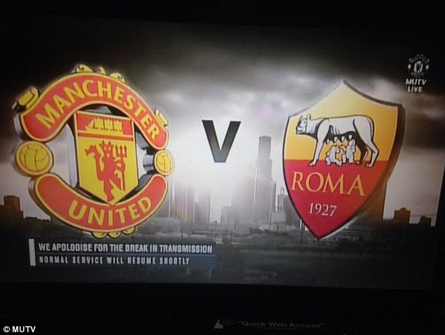 Fan M.U tuc gian vi bo lo ban thang cua Rooney hinh anh