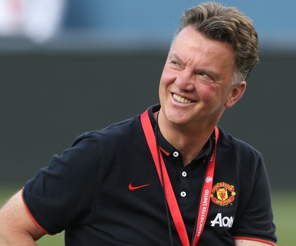 Van Gaal tuoi nhu hoa trong le dang quang cua M.U hinh anh