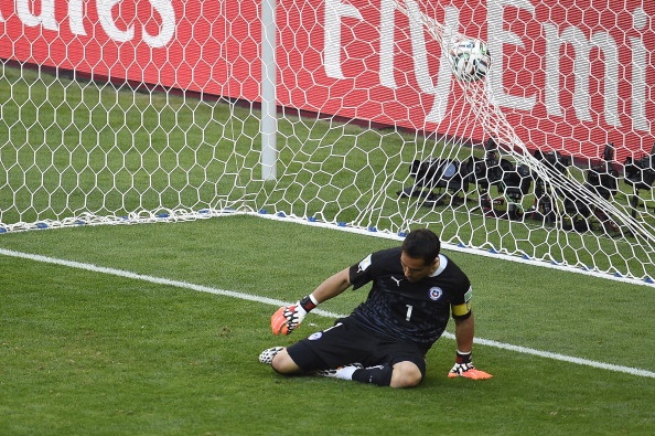 Sai lam tai hai cua thu thanh Bravo khien Barca bai tran hinh anh