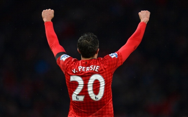 Nam thu 2 lien tiep, Van Persie vo doi ve ban ao dau hinh anh