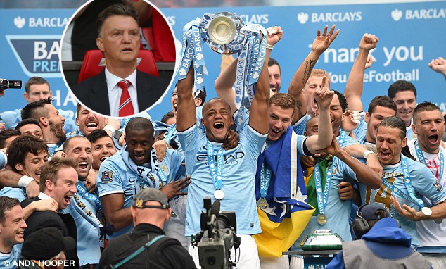 Man City vo dich, M.U can dich top 4 Premier League 2014/15 hinh anh