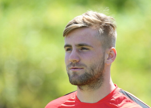 M.U mat Luke Shaw o 4 vong dau Premier League 2014/15 hinh anh
