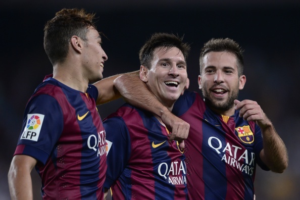 Barcelona 3-0 Elche: Messi toa sang ruc ro hinh anh