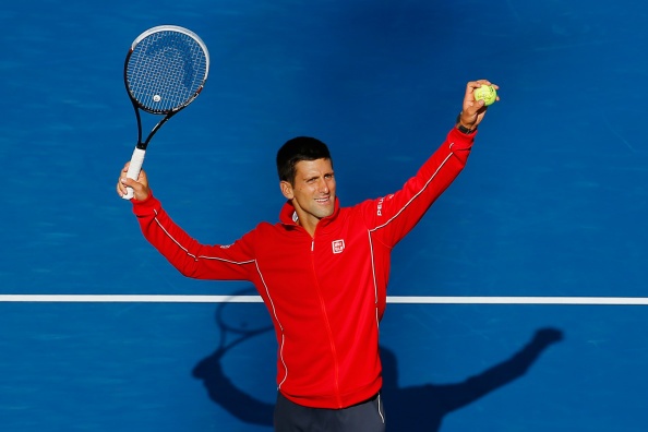 Djokovic mung chien thang bang man nhay dieu nghe hinh anh