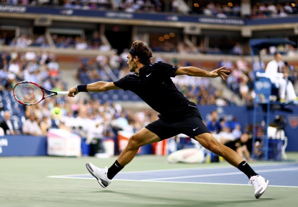 Cu half-volley dang cap cua Federer hinh anh