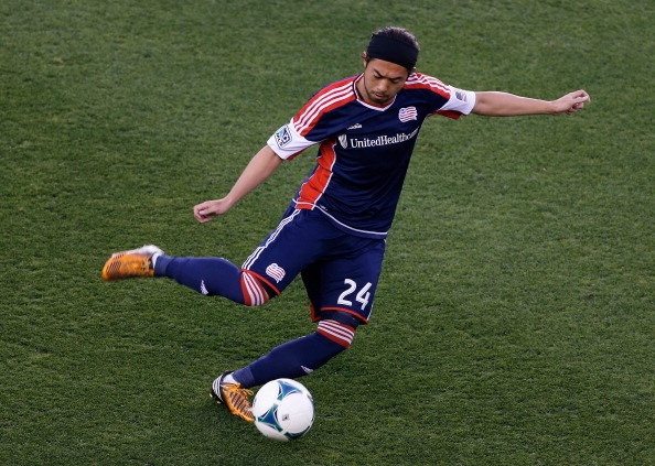 Ban thang cua Lee Nguyen vao luoi Columbus Crew hinh anh