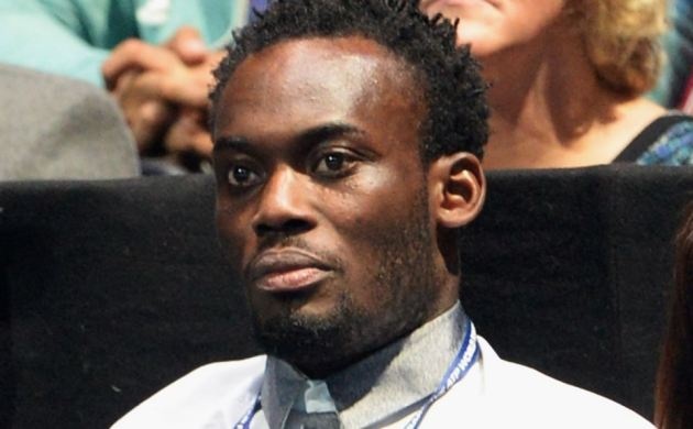 Cuu sao Chelsea bi nghi nhiem virus Ebola hinh anh