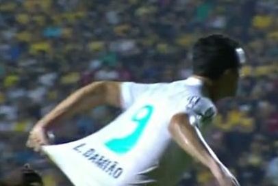 An va tho thien, tuyen thu Brazil doi mat voi an phat nang hinh anh