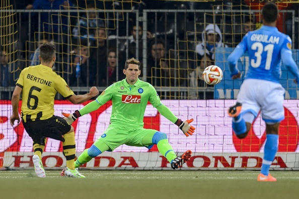 Highlights: Young Boys 2-0 Napoli hinh anh