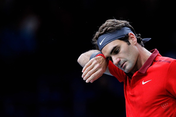 Federer khoi dau nhoc nhan tai Paris Masters hinh anh