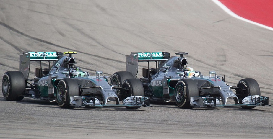 Nhung pha vuot mat gay can tai US GP 2014 hinh anh